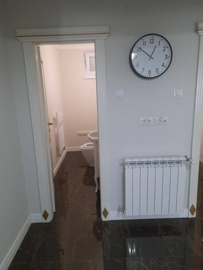 Residence Manu Tirgu Neamt Εξωτερικό φωτογραφία