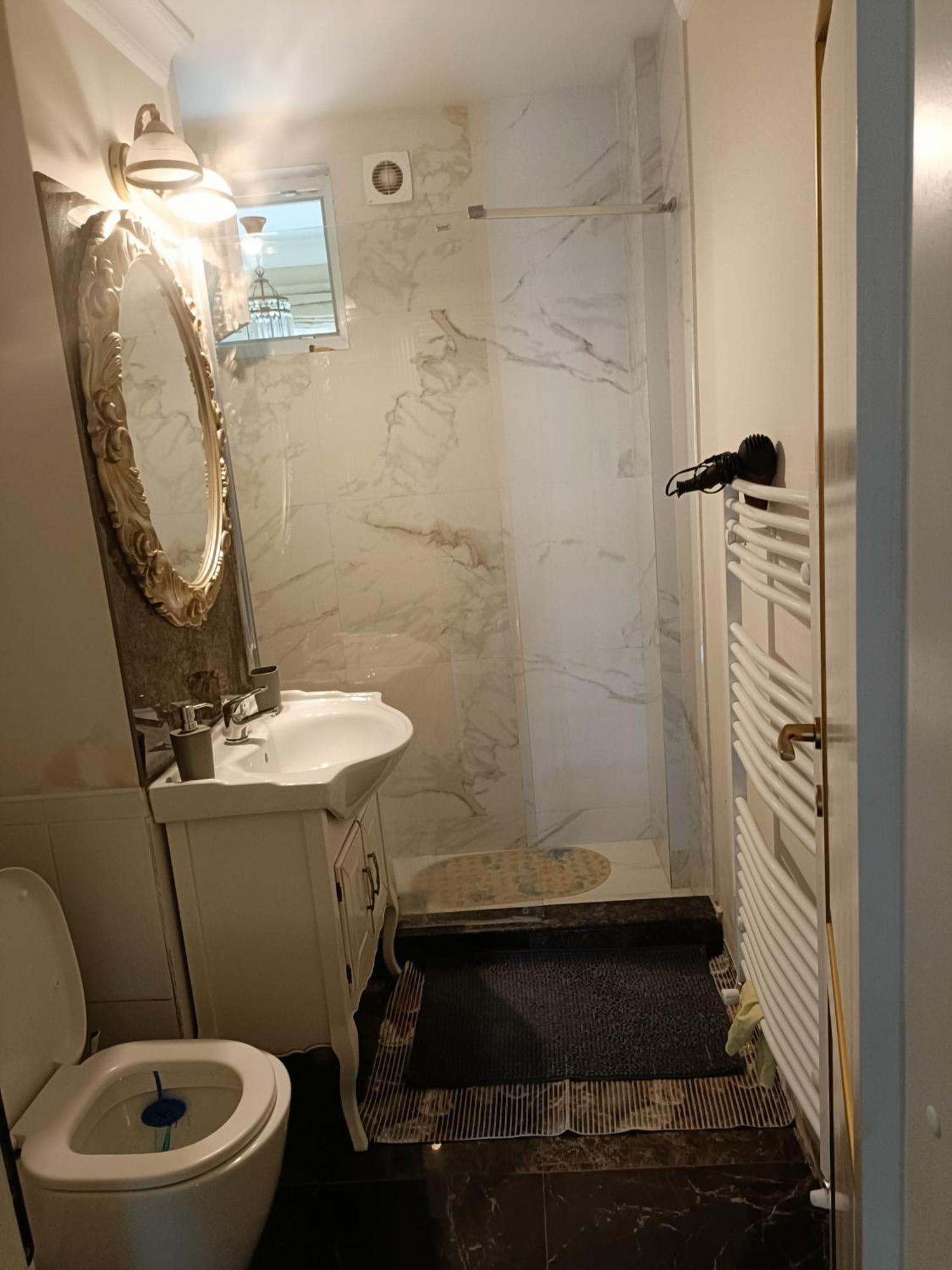 Residence Manu Tirgu Neamt Εξωτερικό φωτογραφία